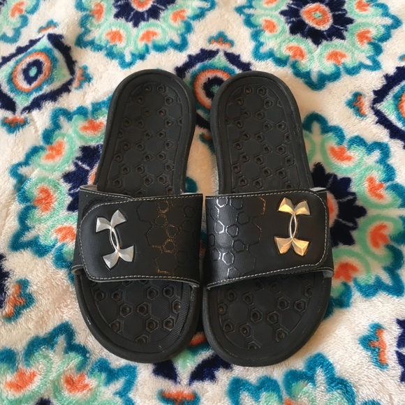 Black under armour slides