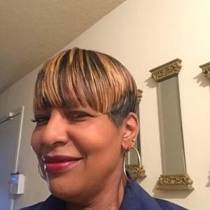 Meet your Posher, Sharon