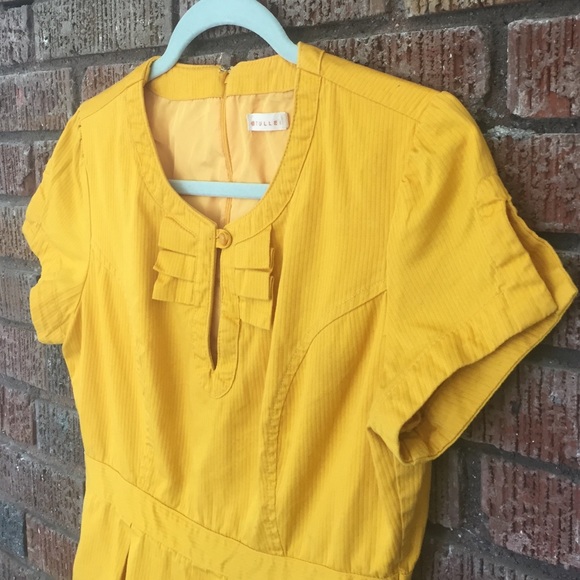 Little yellow dress - Picture 2 of 4