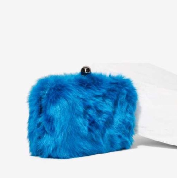 Sold out - Picture 2 of 4