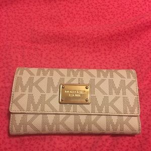 Michael Kors wallet