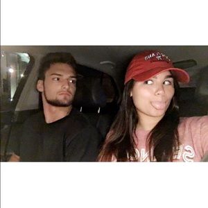 Meet your Posher, Courtney