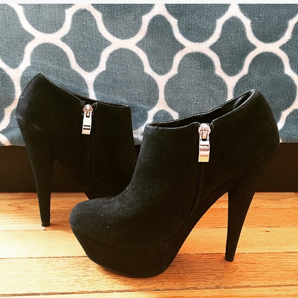 Steve Madden Shoes - Steve Madden Suede Platform Booties