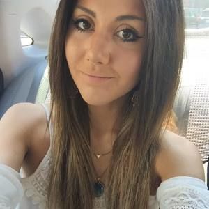 Meet your Posher, Annie