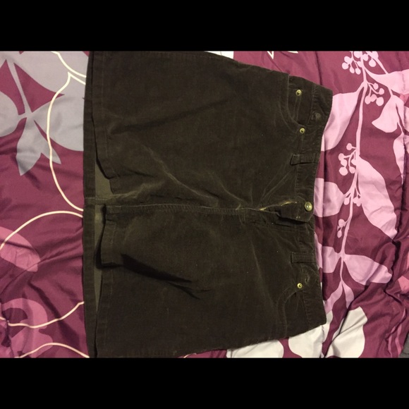 Vineyard vines skirt