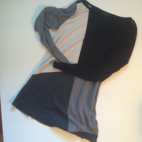 White House Black market tunic