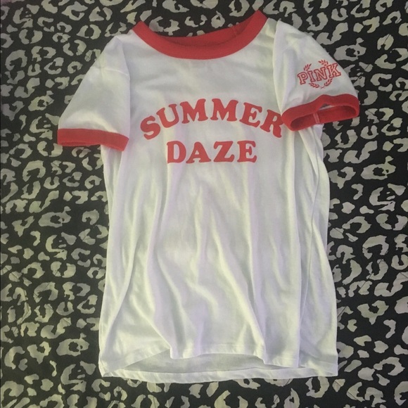 Vs pink t-shirt. ONLY WANTING TO TRADE 😊