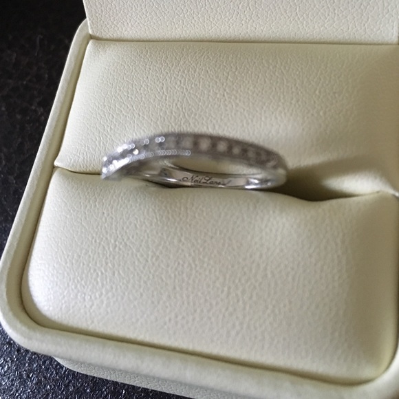 Wedding band! 14k White Gold. - Picture 3 of 4