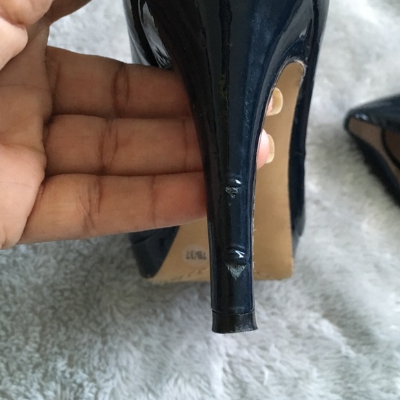 Vince Camuto Navy Heels