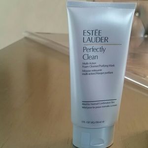 Estee Lauder perfectly clean