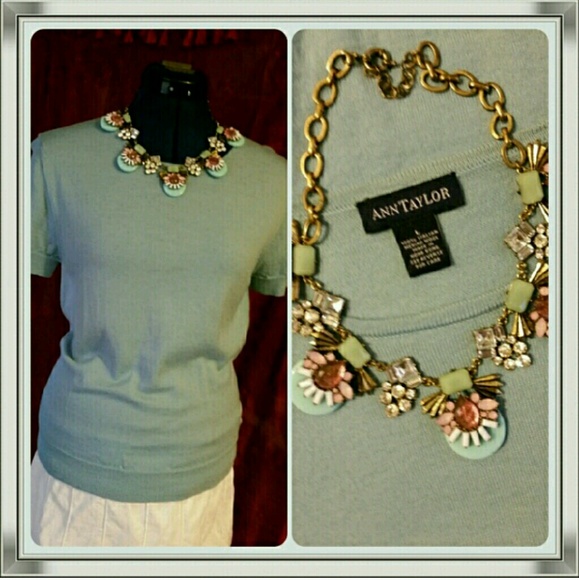 Stunning Statement Necklace - Picture 2 of 2