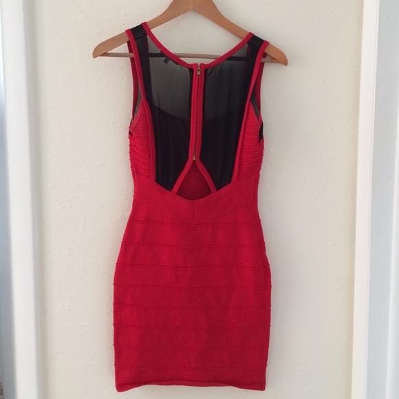 ๐SOLD๐ Red Cut Out Bandage Dress - Picture 3 of 4
