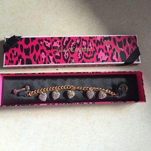 🆕Juicy Couture charm bracelet💎
