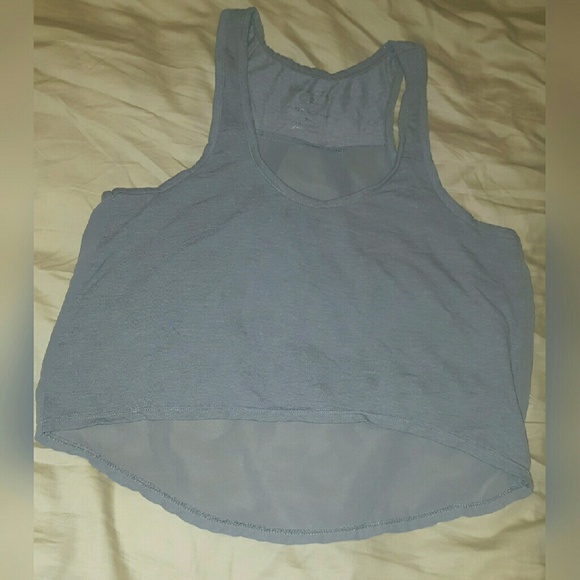 LAST CHANCE ❌❌ AE grey high-low crop top