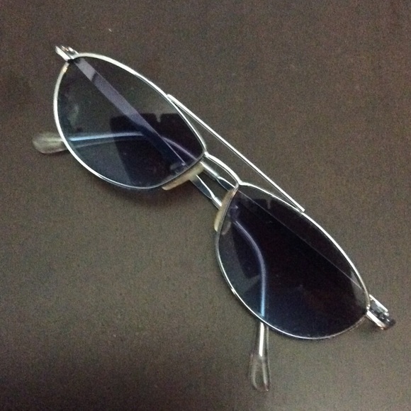 🔴Vintage Blue tinted sunglasses. One size.