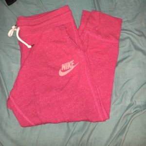 NIKE SWEATPANTS