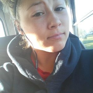 Meet your Posher, Briana