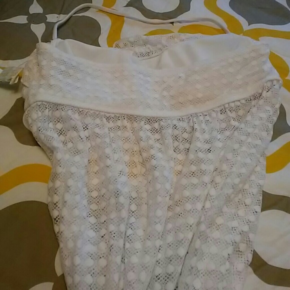 🆕 Kenneth Cole cover up. Final markdown 👠👗👙 - Picture 4 of 4