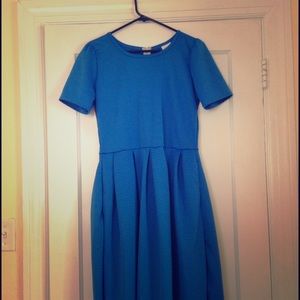 Large Amelia from Lularoe