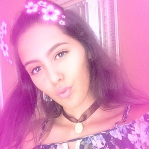 Meet your Posher, Lorena