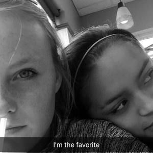 Meet your Posher, Traci