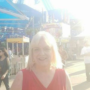 Meet your Posher, Carolyn