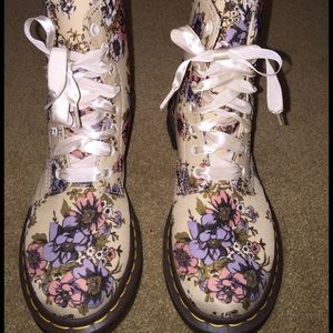 Floral 8 Hole Dr. Martens