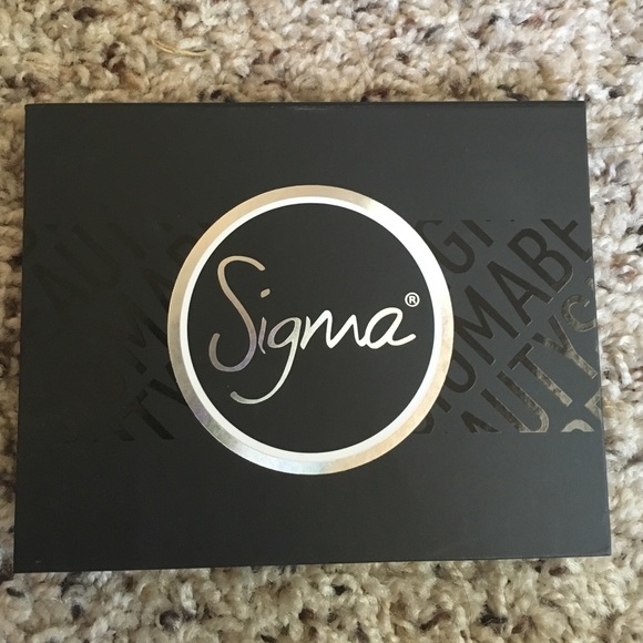 Sigma Warm Neutrals palette