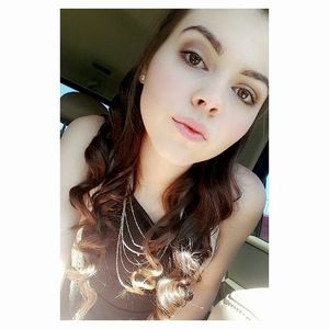 Meet your Posher, Abby