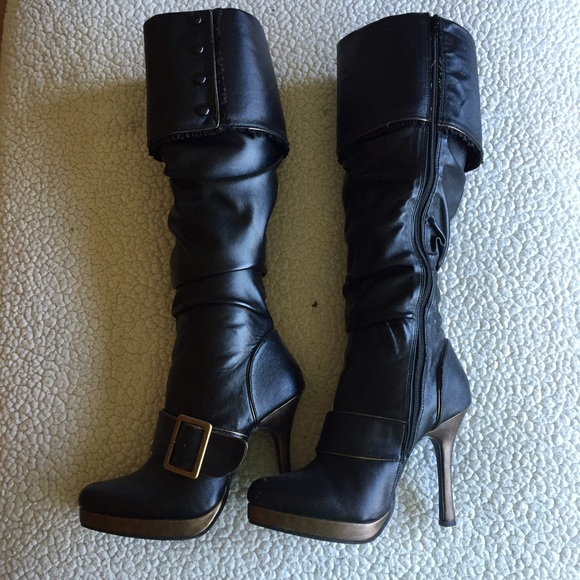 Sexy knee-high black boots
