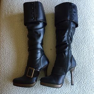 Sexy knee-high black boots