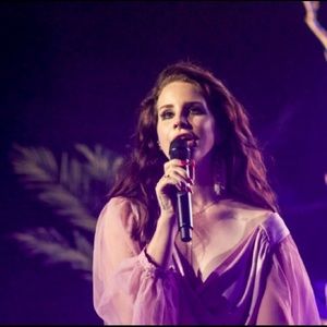 Meet your Posher, Mia