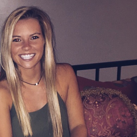 Meet your Posher, Liza - Picture 1 of 1