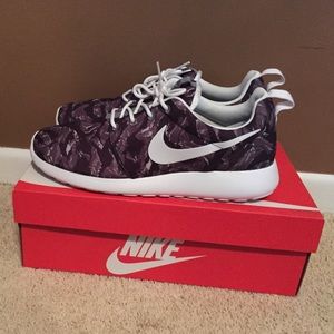 Nike Roshe Run Print