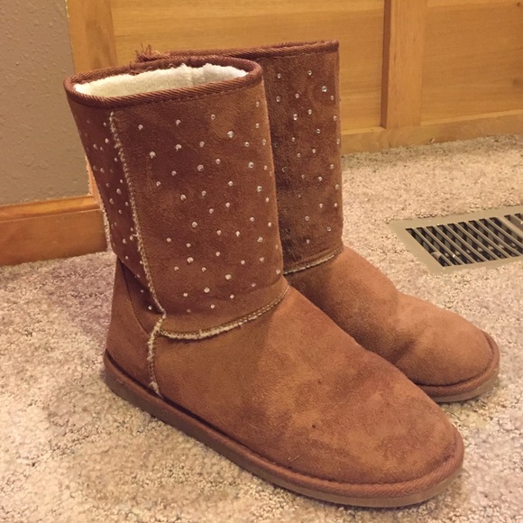 brown sparkly fur boots
