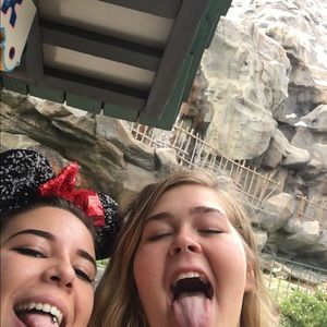 Meet your Posher, Christine