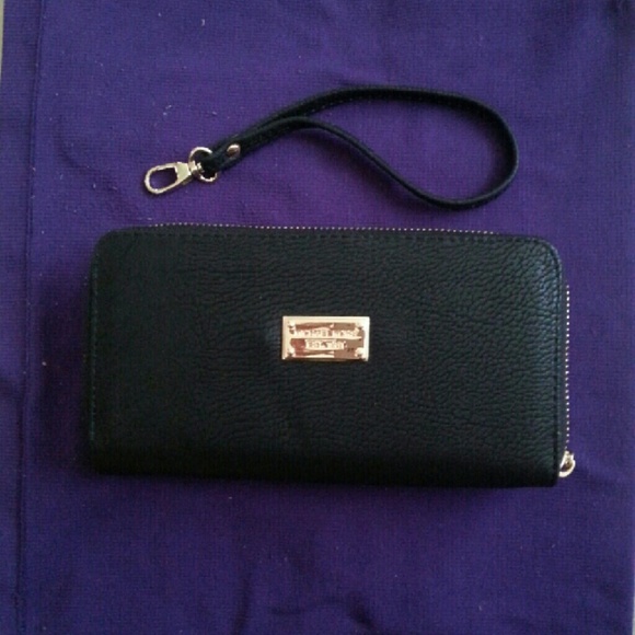 **SOLD** ♡♡♡ BEAUTYFUL FASHION WALLET ♡♡♡