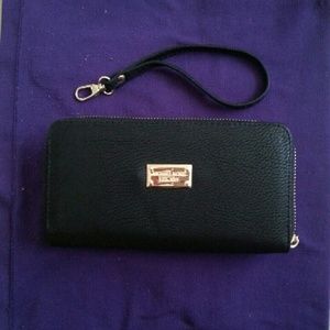 **SOLD** ♡♡♡ BEAUTYFUL FASHION WALLET ♡♡♡