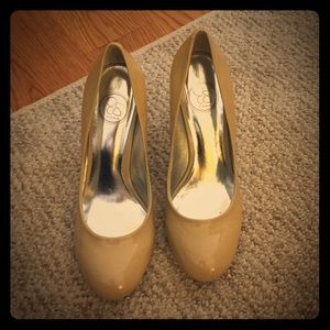 High heeled party shoes