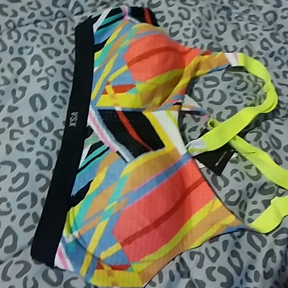 Victoria's secret vsx sport bra