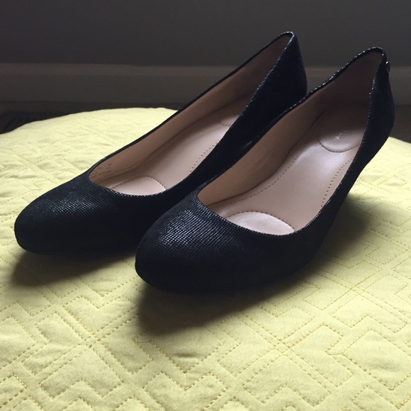 Calvin Klein black wedge heels. - Picture 2 of 4