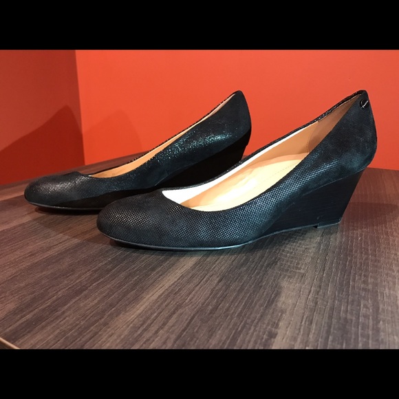 Calvin Klein black wedge heels. - Picture 3 of 4