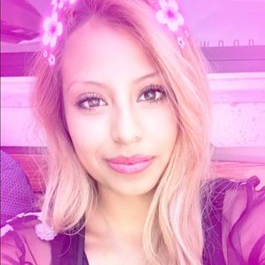 Meet your Posher, Amairani