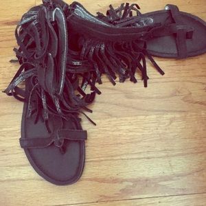 Fringe sandals