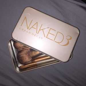 Urban decay naked3 makeup brushes