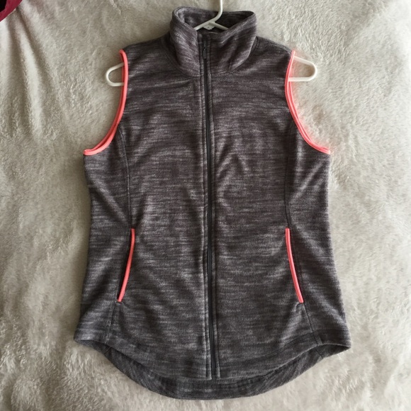 Old Navy fleece vest