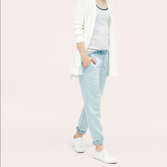 Lou & Grey Pants - Light blue chambray jogger pants