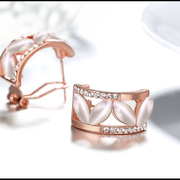 18K Opal Real gold plated Earring - Picture 3 of 4