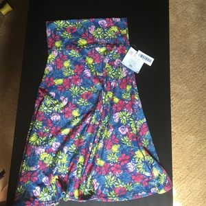 BNWT Lularoe Azure skirt! Beautiful floral skirt!!