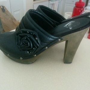 Report clogs for sale